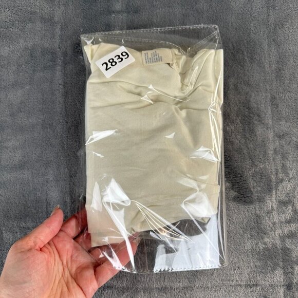 Maurices Y2K XL Long Sleeve Button Henley Top White Flare Sleeve Minimal Classic - Picture 8 of 8